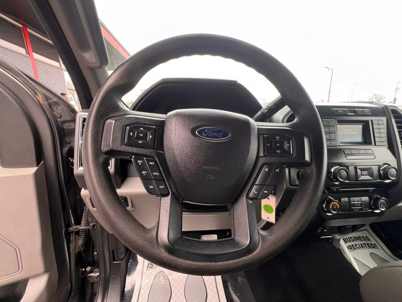 2015 Ford F150 Supercrew Cab - Image 22