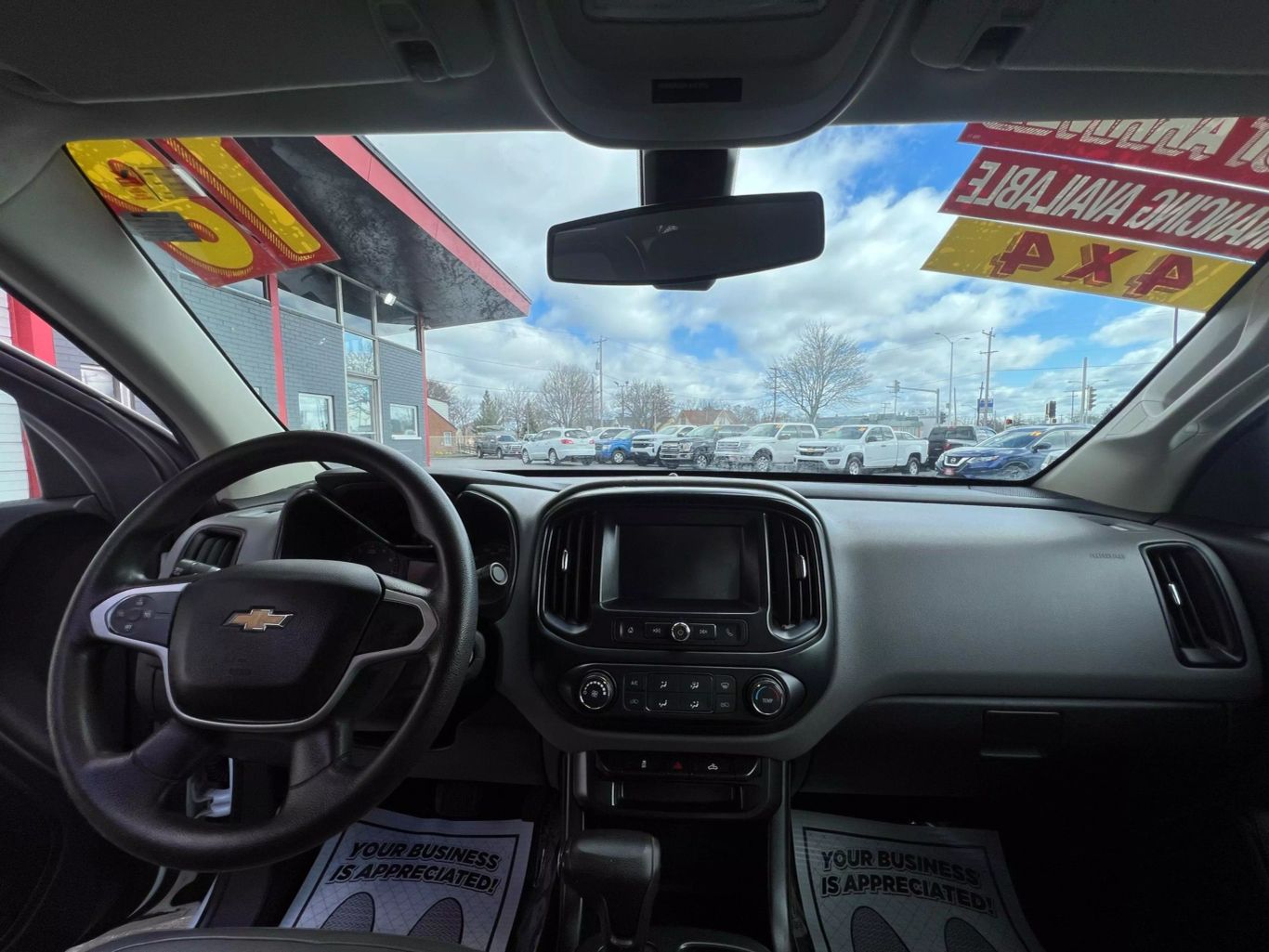 2018 Chevrolet Colorado Extended Cab - Image 13