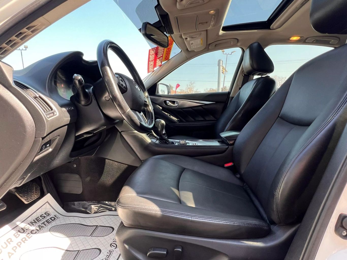 2017 Infiniti Q50 - Image 15