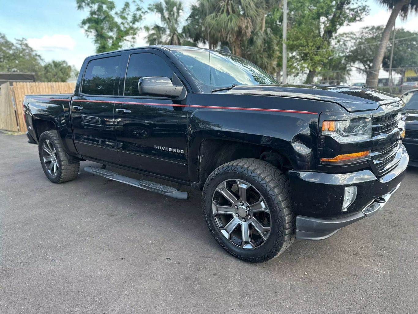 2018 CHEVROLET SILVERADO 1500 CREW CAB PICKUP V8, ECOTEC3, 5.3 LITER Z71 LT PICKUP 4D 5 3/4 FT - Tampa Motor Cars