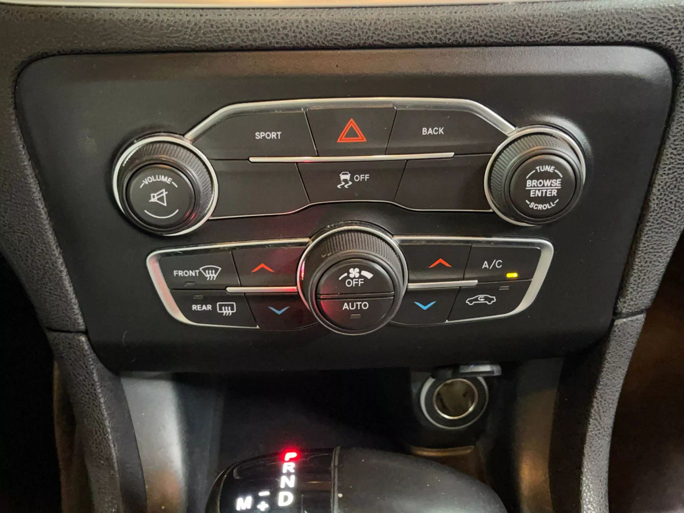 2016 DODGE CHARGER SEDAN V8, HEMI, 5.7 LITER R/T SEDAN 4D