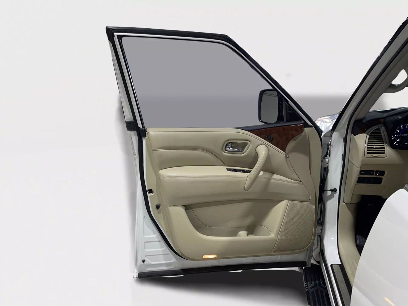 2019 INFINITI QX80 SUV V8, 5.6 LITER LUXE SPORT UTILITY 4D
