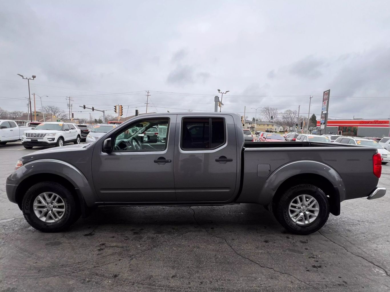 2018 Nissan Frontier Crew Cab - Image 9