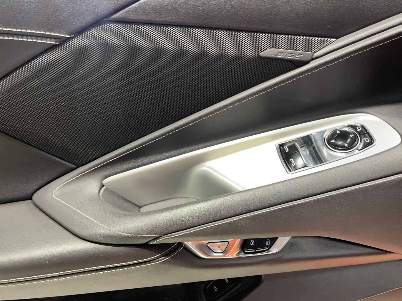 2022 CHEVROLET CORVETTE COUPE V8, 6.2 LITER STINGRAY COUPE 2D