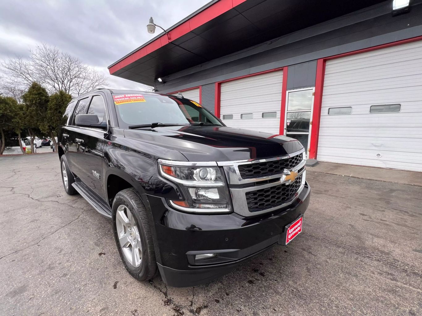 2018 Chevrolet Tahoe - Image 3