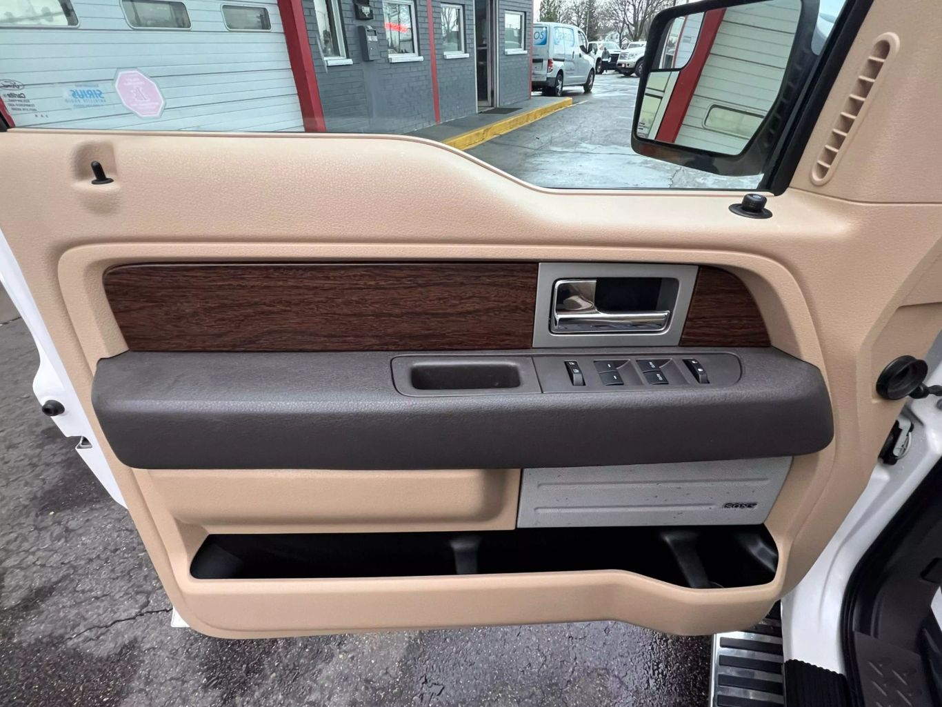 2013 Ford F150 Supercrew Cab - Image 14