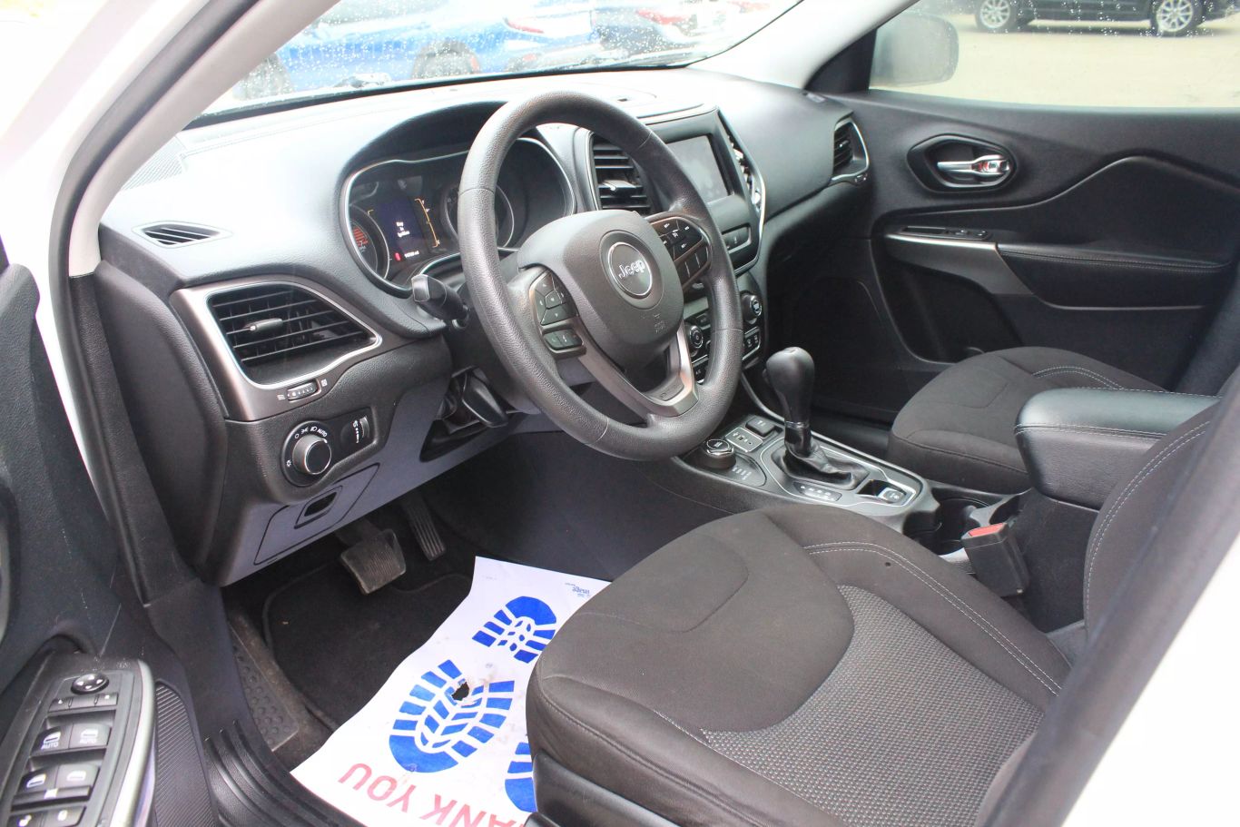 2021 Jeep Cherokee Latitude Sport Utility 4d - Image 10