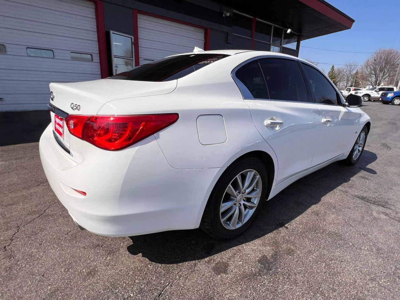 2017 Infiniti Q50 - Image 14