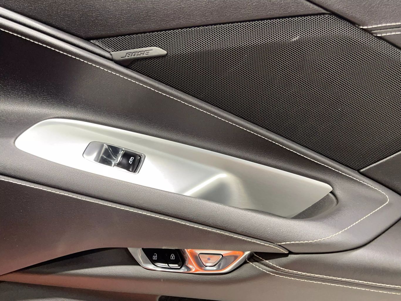 2022 CHEVROLET CORVETTE COUPE V8, 6.2 LITER STINGRAY COUPE 2D