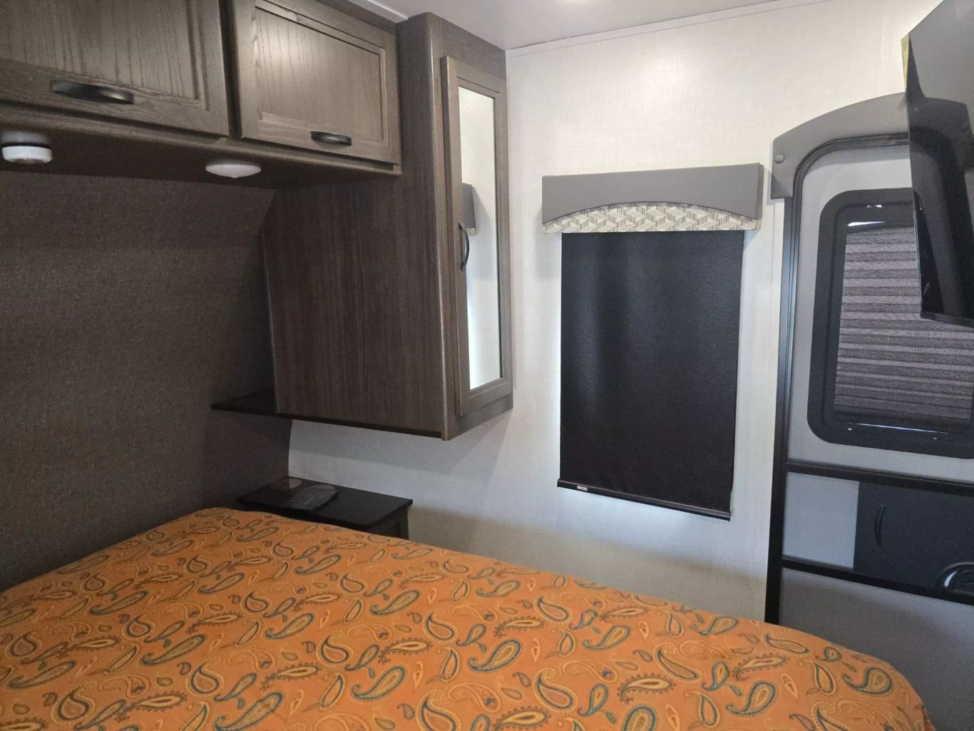 2021 WINNEBAGO VOYAGE - - 2427RB