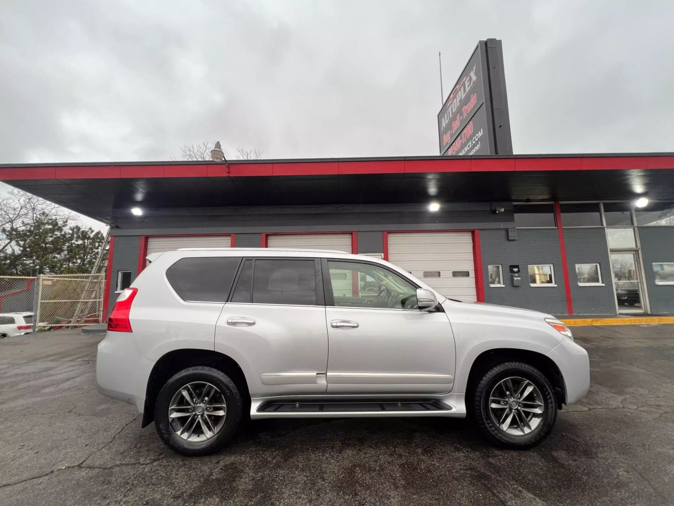 2013 Lexus Gx - Image 1