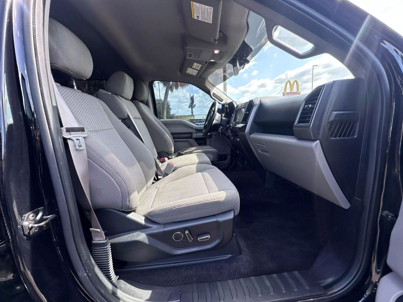 2017 FORD F150 SUPERCREW CAB PICKUP V6, ECOBOOST, TT, 3.5L XLT PICKUP 4D 5 1/2 FT - Tampa Motor Cars