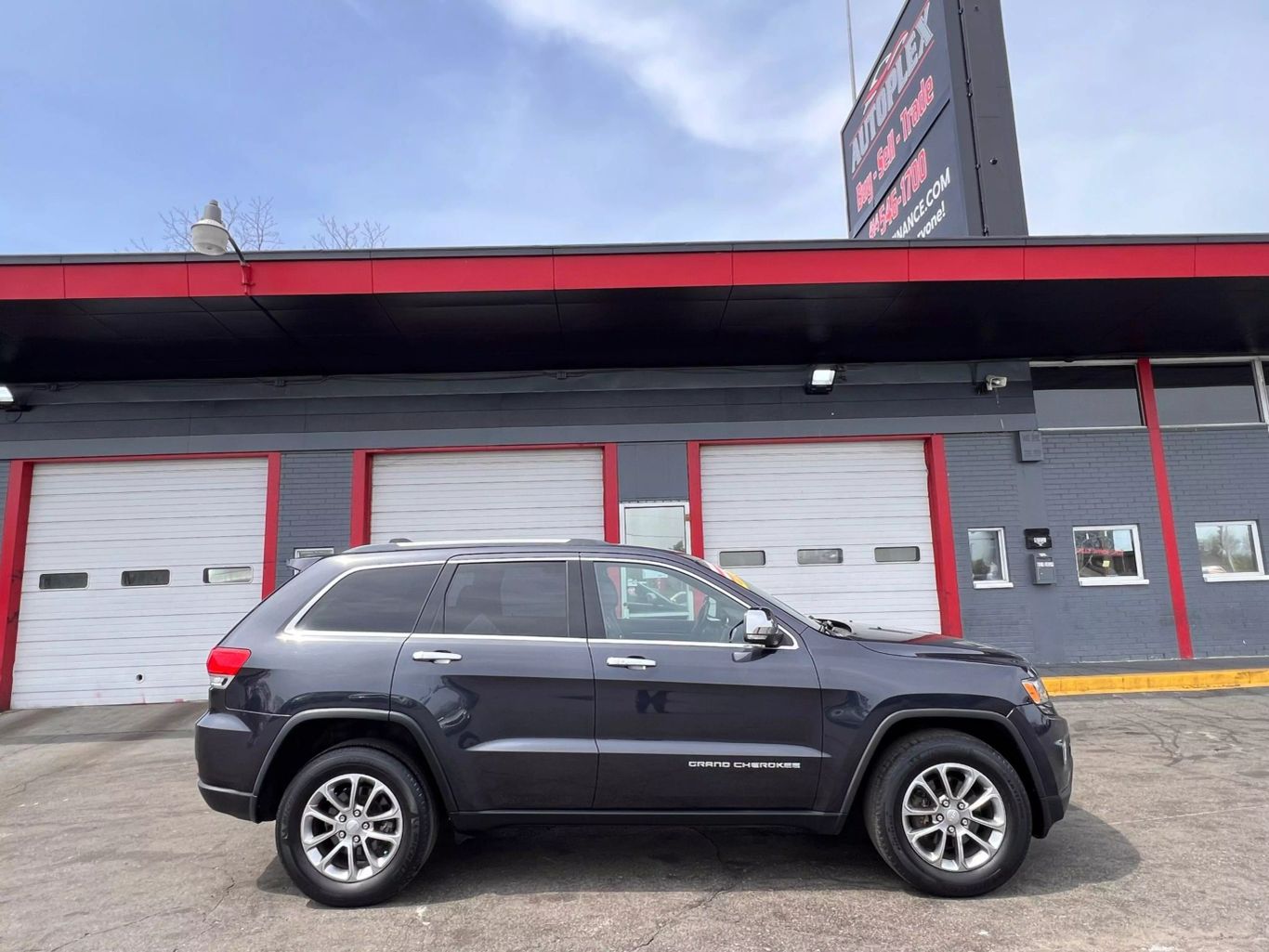 2015 Jeep Grand Cherokee - Image 1