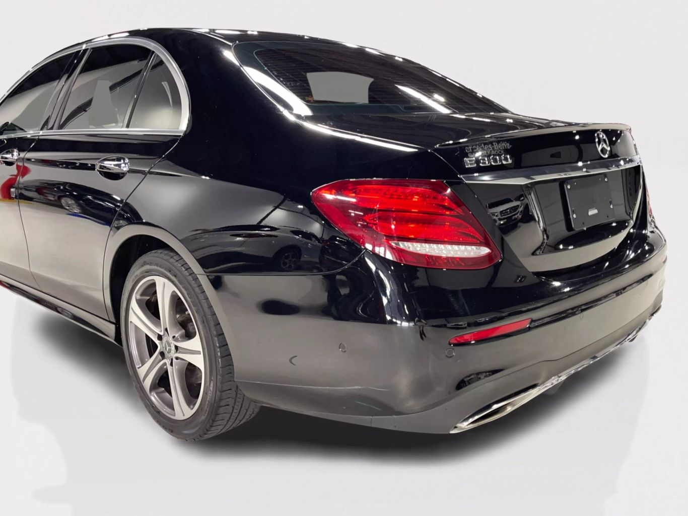 2018 MERCEDES-BENZ E-CLASS SEDAN 4-CYL, TURBO, 2.0 LITER E 300 4MATIC SEDAN 4D