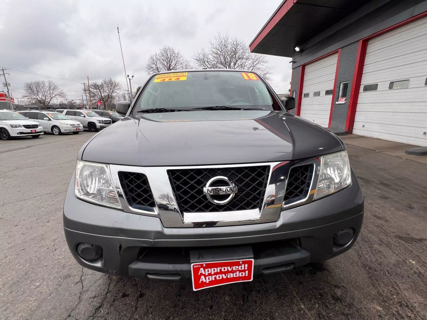 2018 Nissan Frontier Crew Cab - Image 5