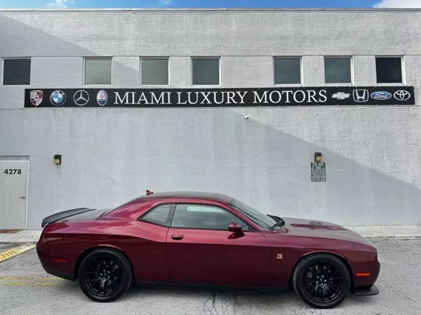 2023 Dodge Challenger R/T's photo