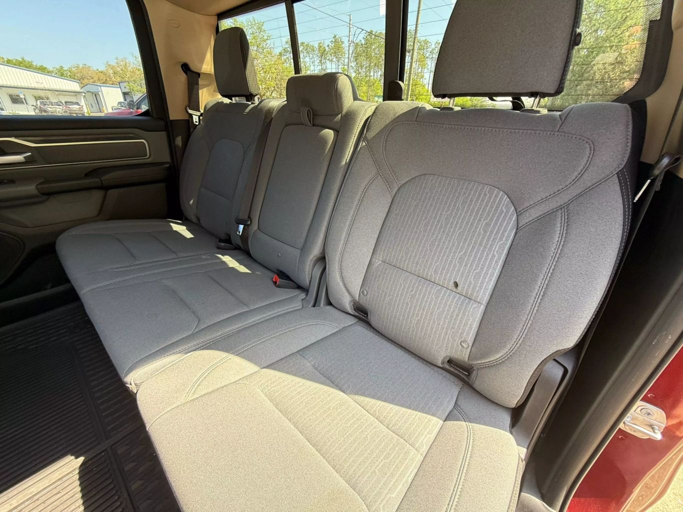 2019 RAM 1500 CREW CAB PICKUP V8, HEMI, ETORQUE, 5.7 LITER BIG HORN PICKUP 4D 6 1/3 FT