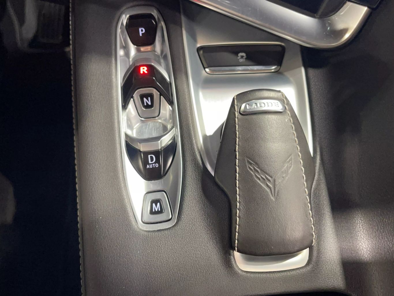 2022 CHEVROLET CORVETTE COUPE V8, 6.2 LITER STINGRAY COUPE 2D