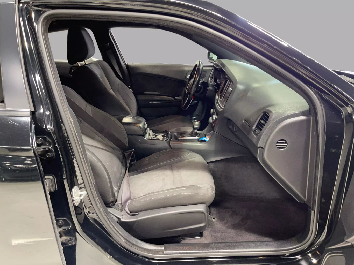 2016 DODGE CHARGER SEDAN V8, HEMI, 5.7 LITER R/T SEDAN 4D