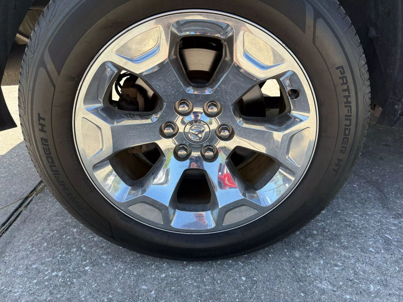 2019 RAM 1500 CREW CAB PICKUP V8, HEMI, ETORQUE, 5.7 LITER BIG HORN PICKUP 4D 6 1/3 FT