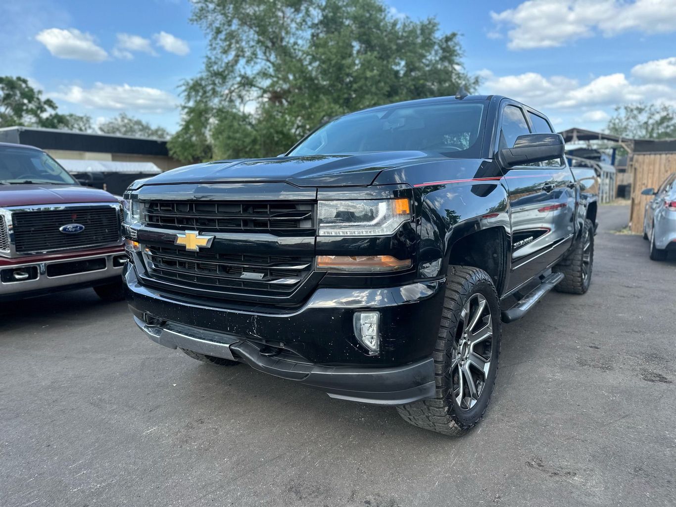 2018 CHEVROLET SILVERADO 1500 CREW CAB PICKUP V8, ECOTEC3, 5.3 LITER Z71 LT PICKUP 4D 5 3/4 FT - Tampa Motor Cars