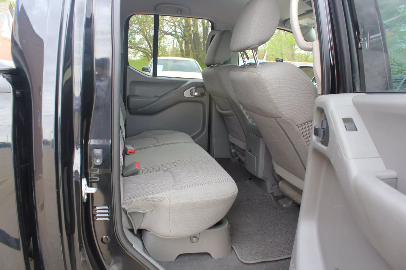 2021 Nissan Frontier Crew Cab Sv Pickup 4d 5 Ft - Image 24