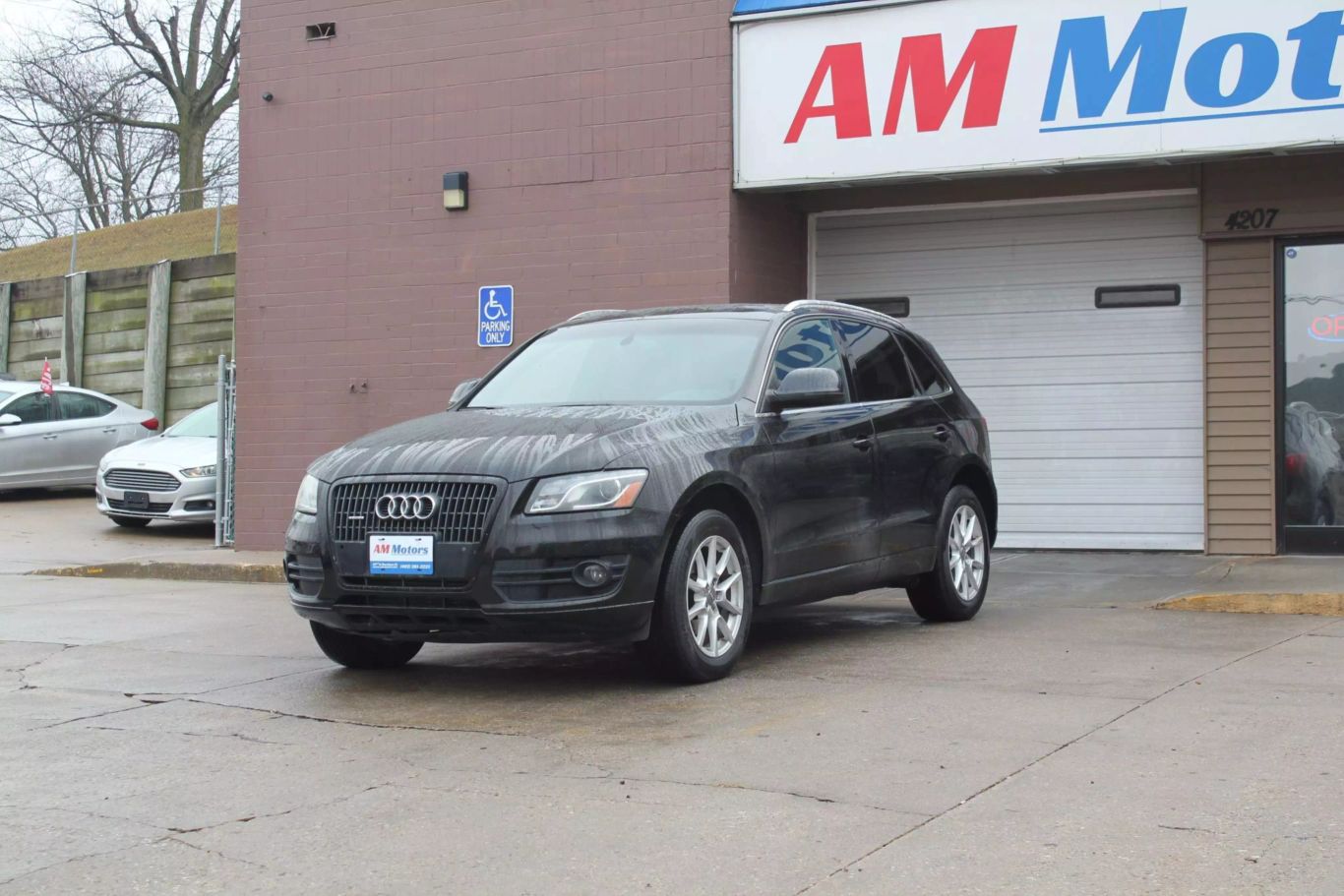 2012 Audi Q5 2.0t Quattro Premium Sport Utility 4d - Image 3