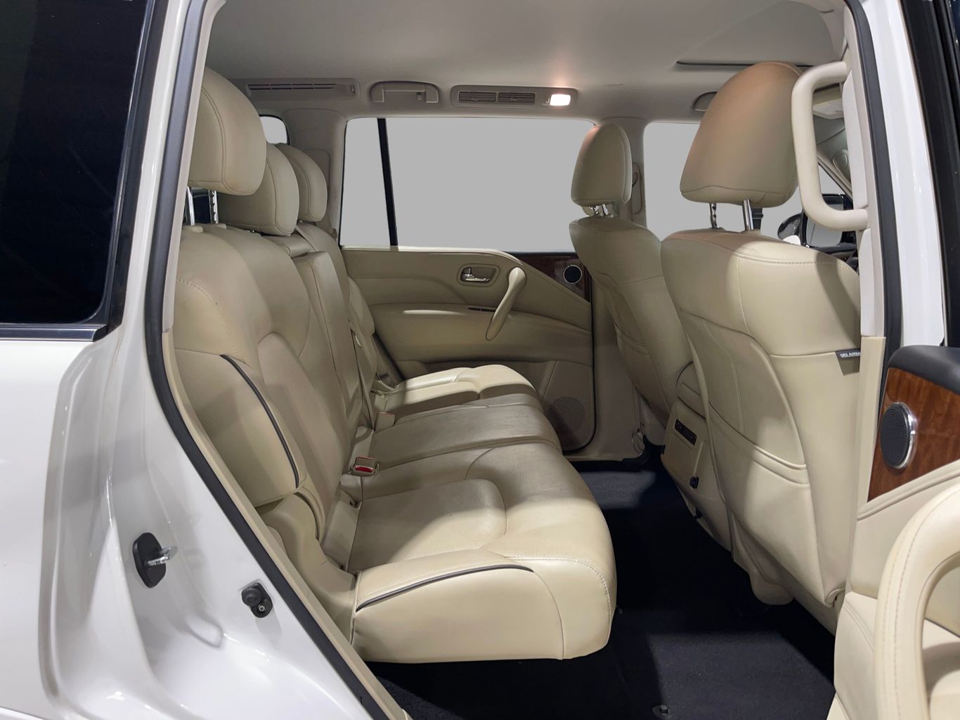 2019 INFINITI QX80 SUV V8, 5.6 LITER LUXE SPORT UTILITY 4D