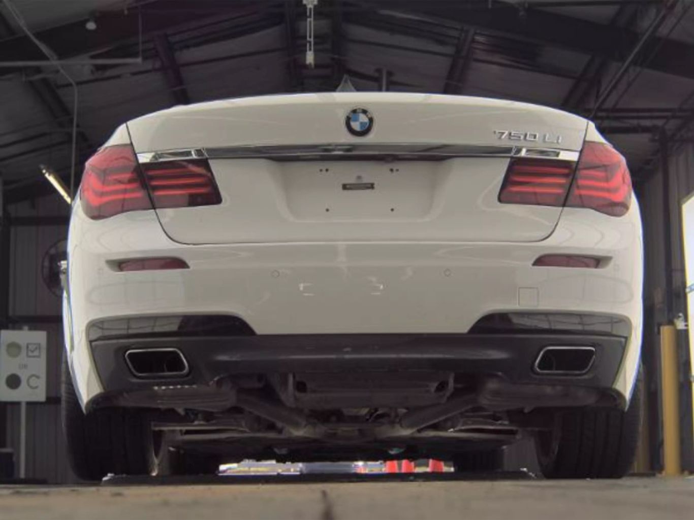 2015 BMW 7 SERIES SEDAN V8, TWIN TURBO, 4.4 LITER 750LI SEDAN 4D