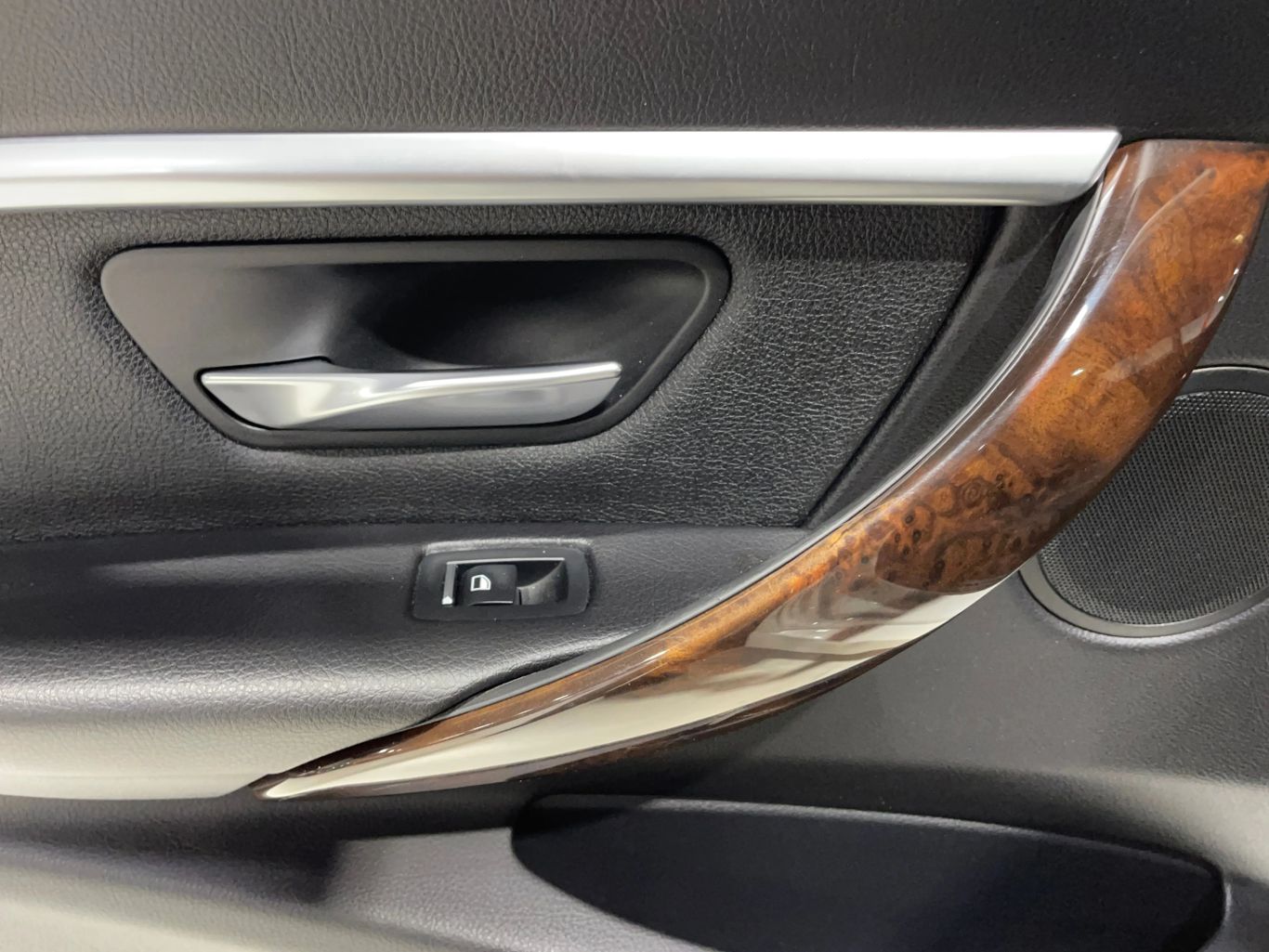 2017 BMW 3 SERIES SEDAN 4-CYL, SULEV, TURBO, 2.0L 330I SEDAN 4D