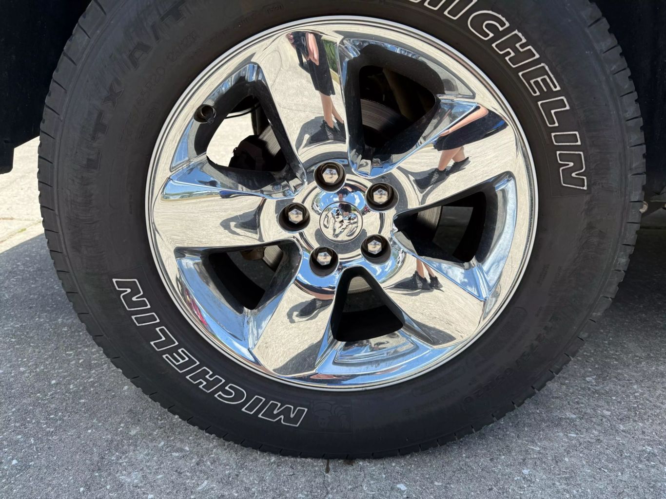 2019 RAM 1500 CLASSIC CREW CAB PICKUP V8, HEMI, 5.7 LITER BIG HORN PICKUP 4D 5 1/2 FT