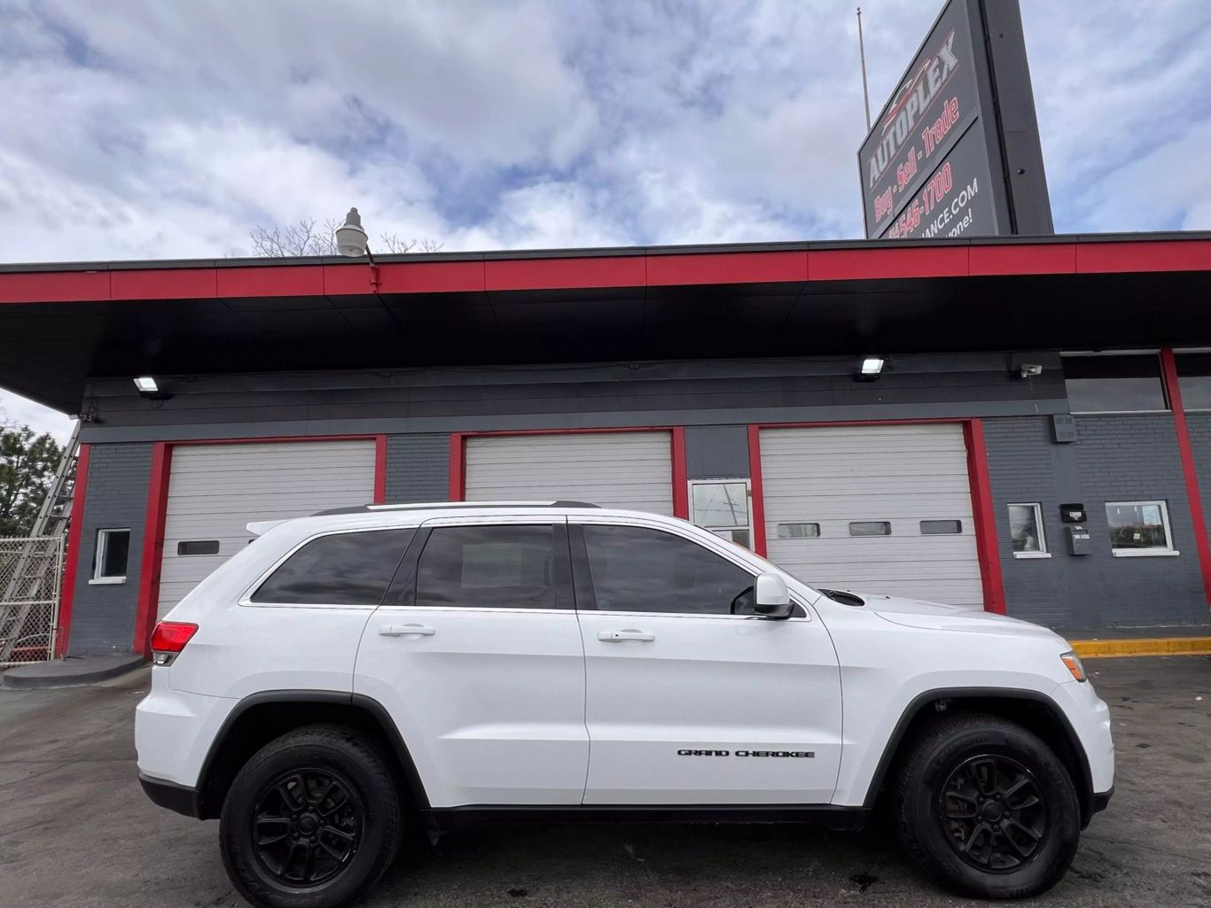 2018 Jeep Grand Cherokee - Image 1