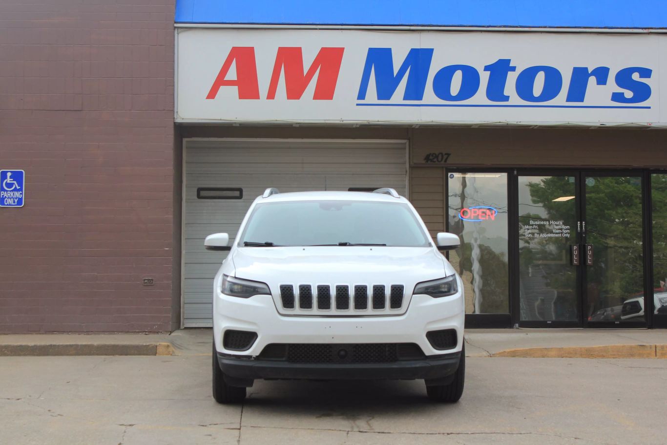 2021 Jeep Cherokee Latitude Sport Utility 4d - Image 2