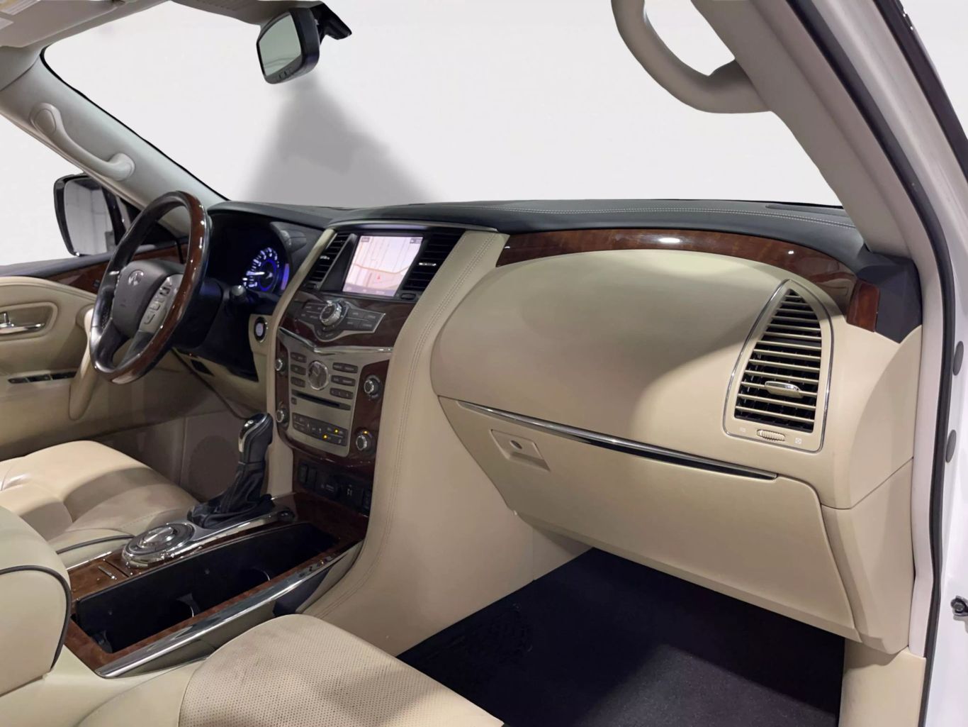 2019 INFINITI QX80 SUV V8, 5.6 LITER LUXE SPORT UTILITY 4D