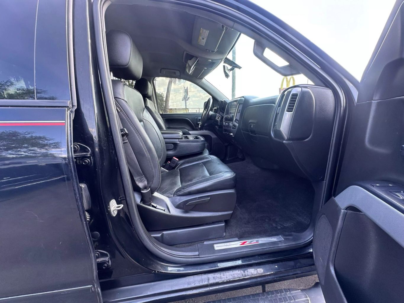 2018 CHEVROLET SILVERADO 1500 CREW CAB PICKUP V8, ECOTEC3, 5.3 LITER Z71 LT PICKUP 4D 5 3/4 FT - Tampa Motor Cars