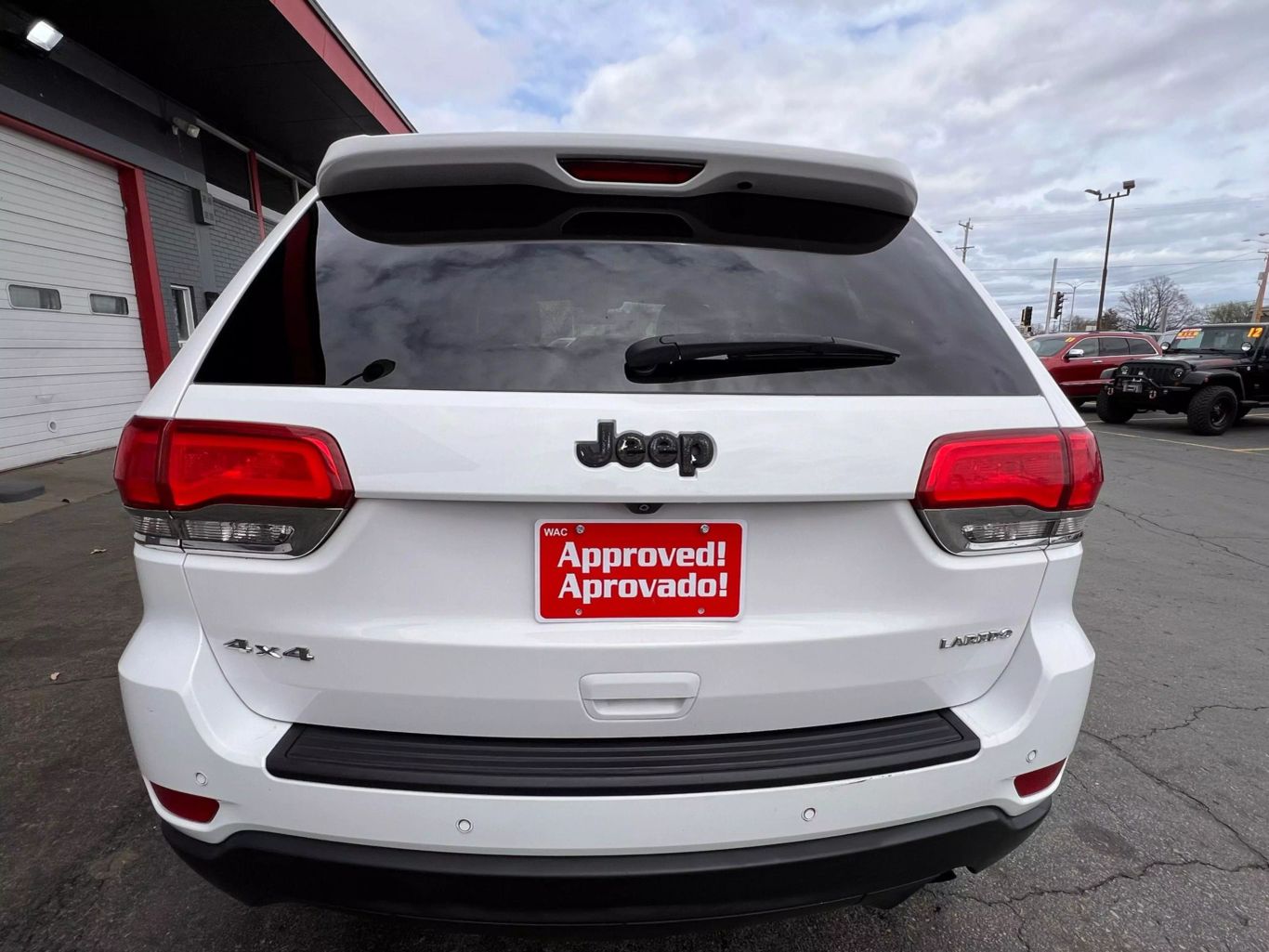2018 Jeep Grand Cherokee - Image 9