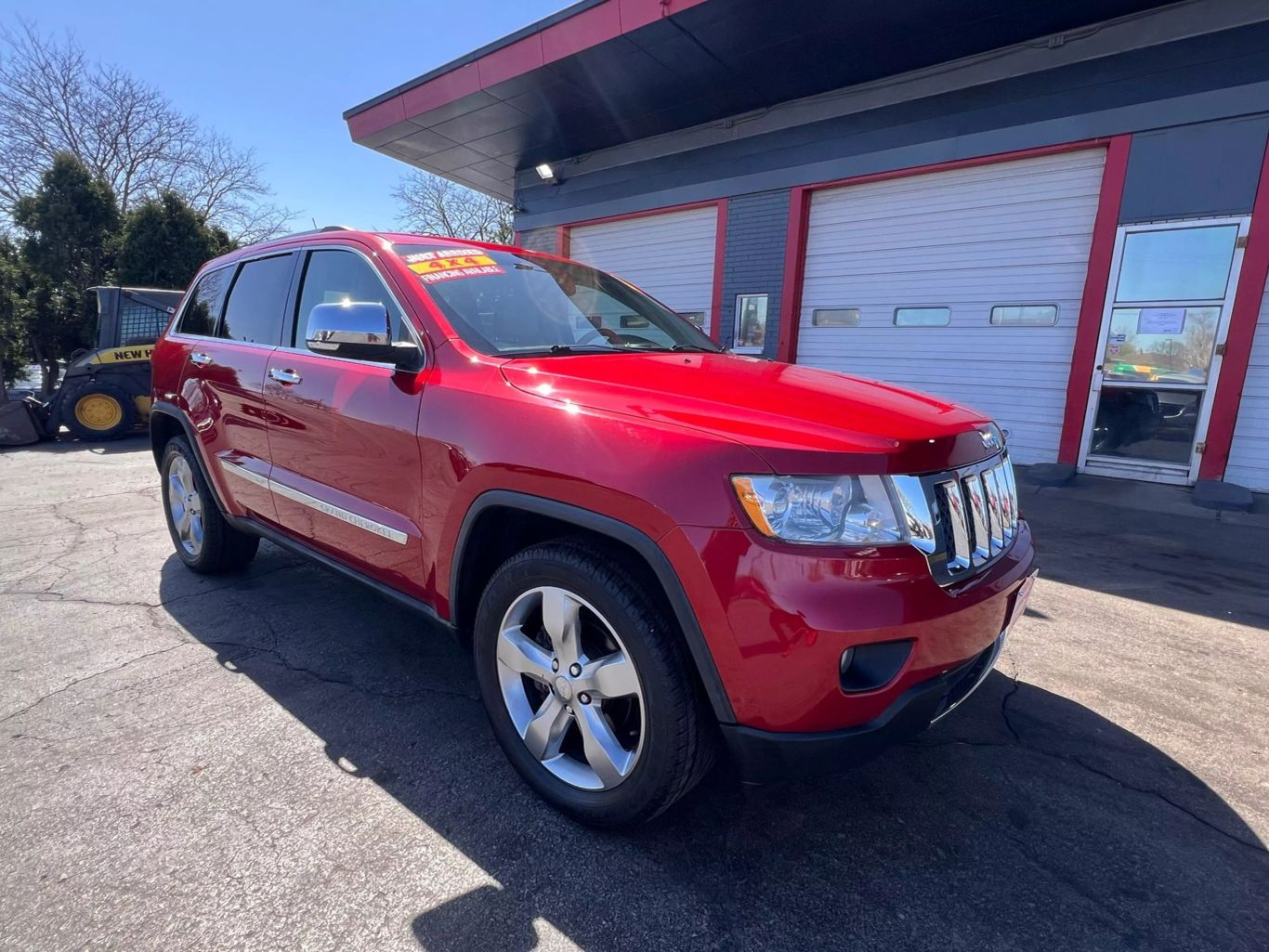 2011 Jeep Grand Cherokee - Image 2