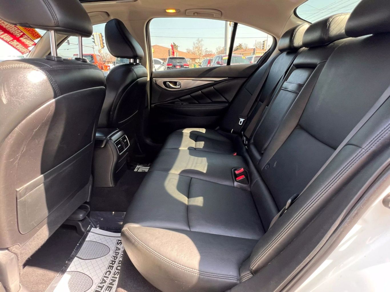 2017 Infiniti Q50 - Image 16
