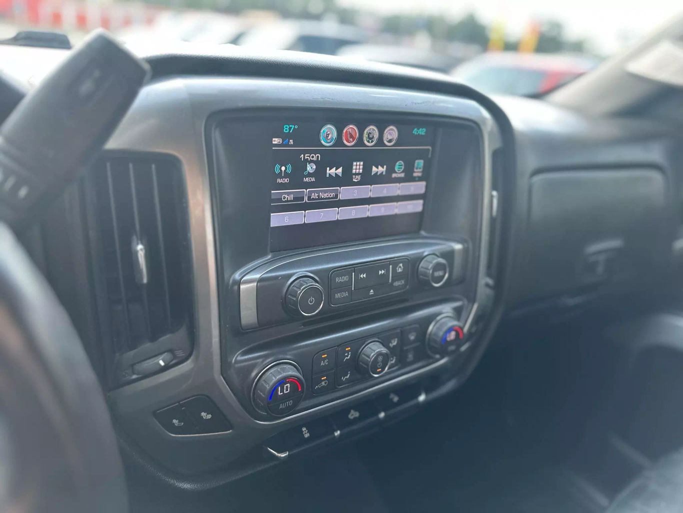 2018 CHEVROLET SILVERADO 1500 CREW CAB PICKUP V8, ECOTEC3, 5.3 LITER Z71 LT PICKUP 4D 5 3/4 FT - Tampa Motor Cars