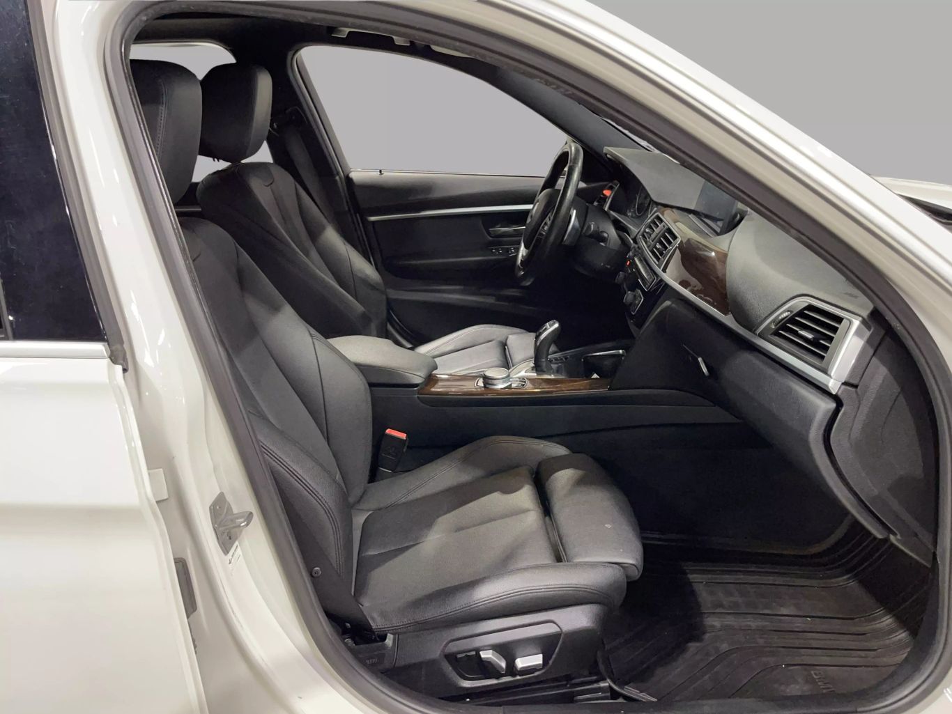2017 BMW 3 SERIES SEDAN 4-CYL, SULEV, TURBO, 2.0L 330I SEDAN 4D