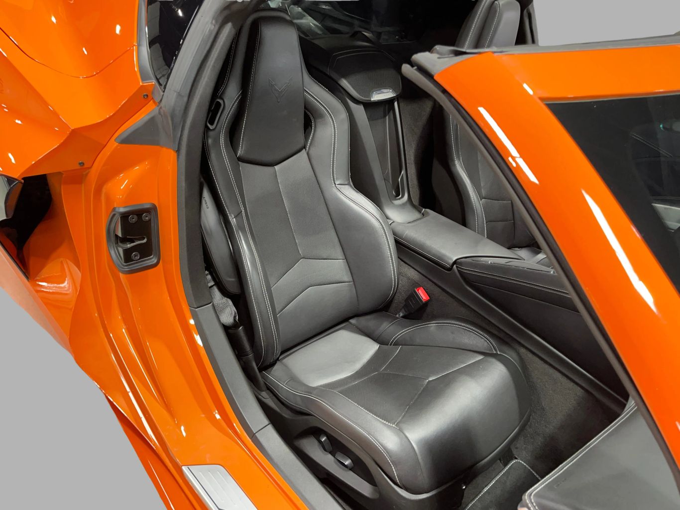 2022 CHEVROLET CORVETTE COUPE V8, 6.2 LITER STINGRAY COUPE 2D