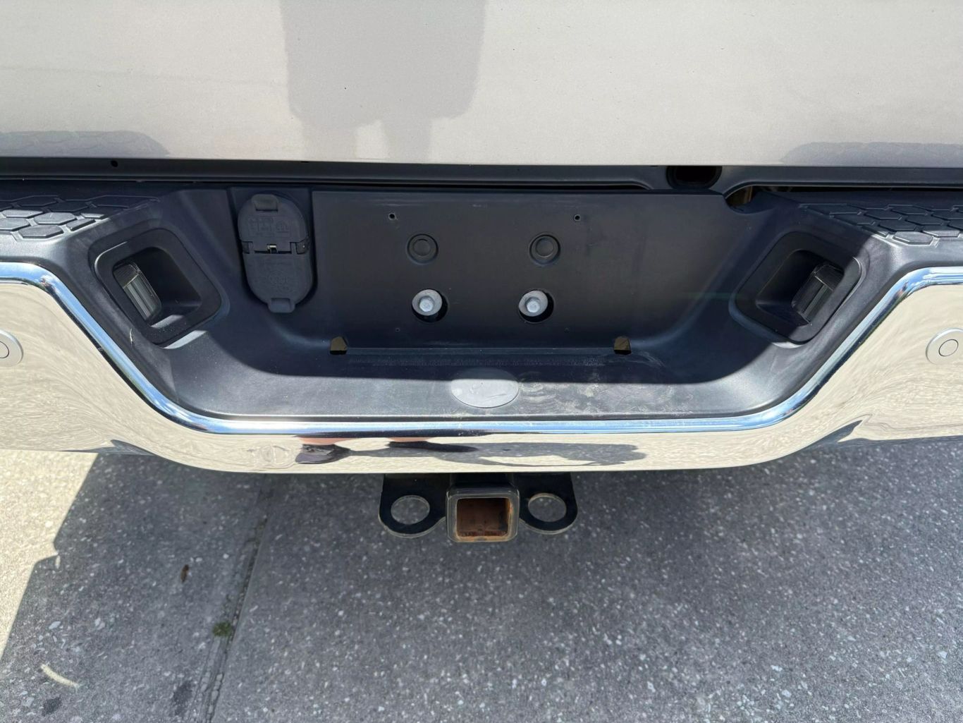2019 RAM 1500 CLASSIC CREW CAB PICKUP V8, HEMI, 5.7 LITER BIG HORN PICKUP 4D 5 1/2 FT