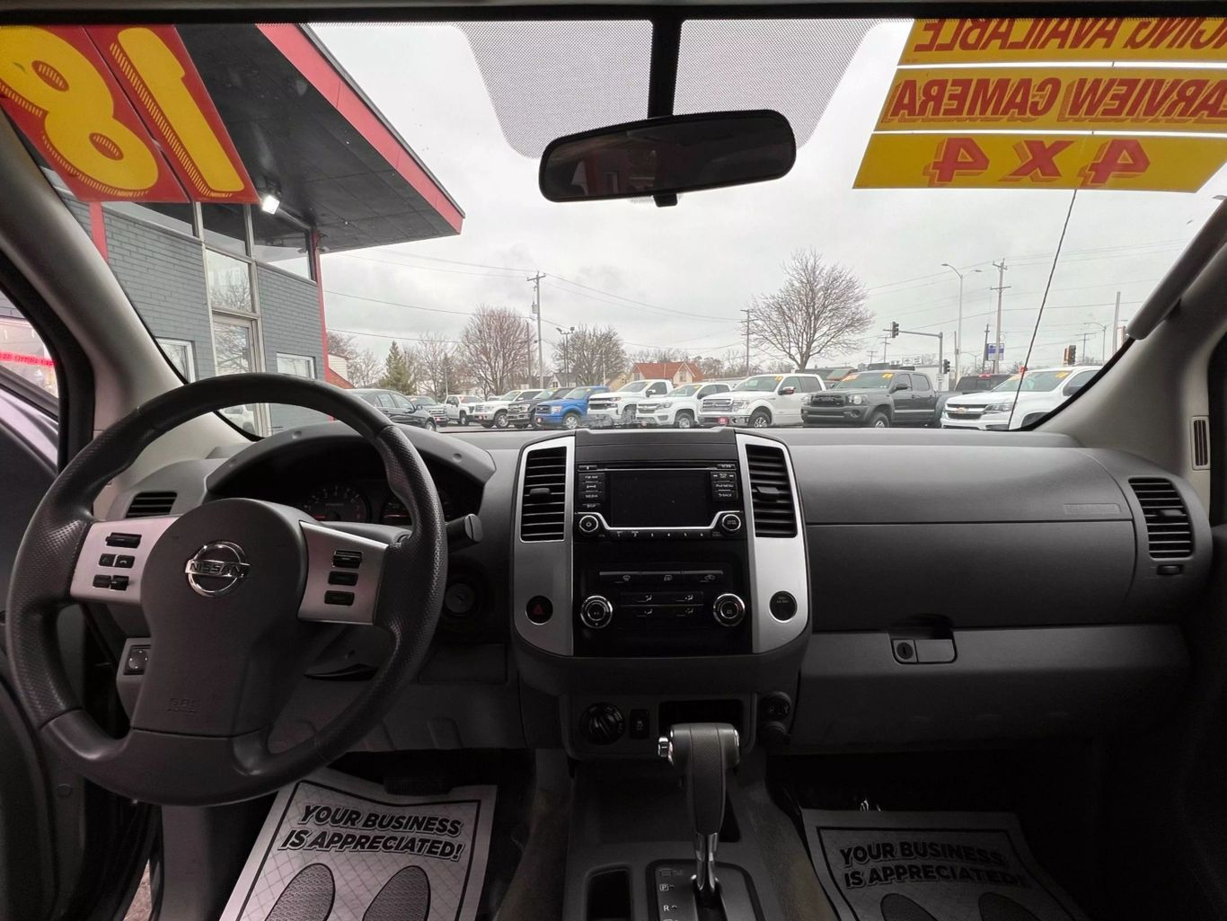 2018 Nissan Frontier Crew Cab - Image 17