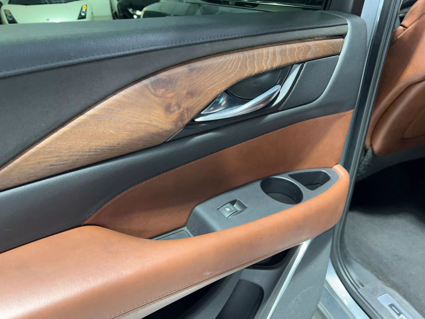 2019 CADILLAC ESCALADE SUV V8, 6.2 LITER PREMIUM LUXURY SPORT UTILITY 4D