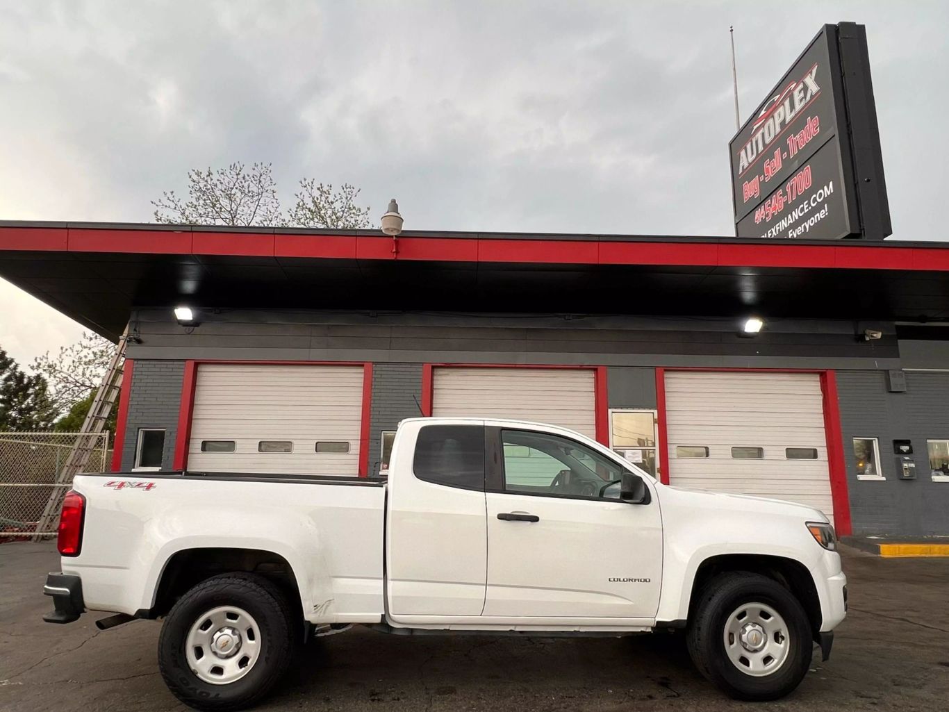 2018 Chevrolet Colorado Extended Cab - Image 1