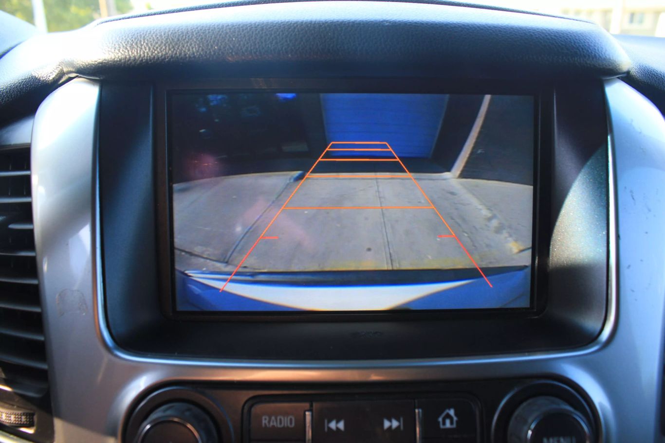 2015 Chevrolet Suburban Lt Sport Utility 4d - Image 31
