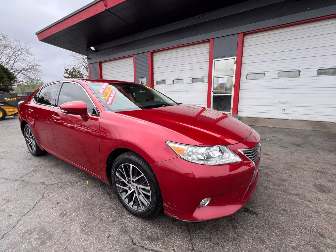 2014 Lexus Es - Image 2