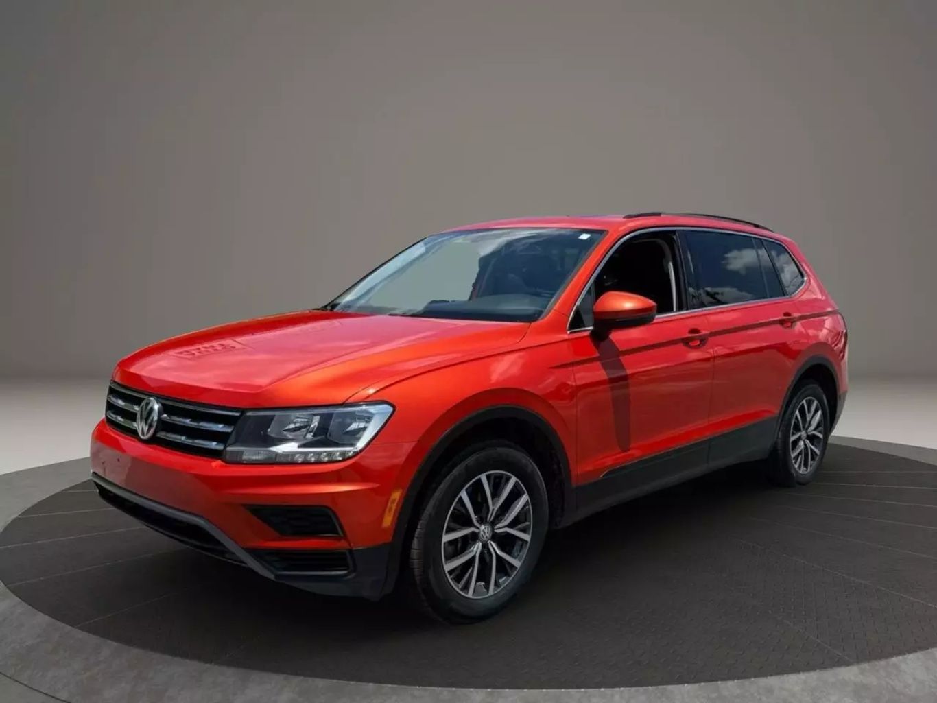 2019 VOLKSWAGEN TIGUAN SUV 4-CYL, TURBO, 2.0 LITER 2.0T SE SPORT UTILITY 4D