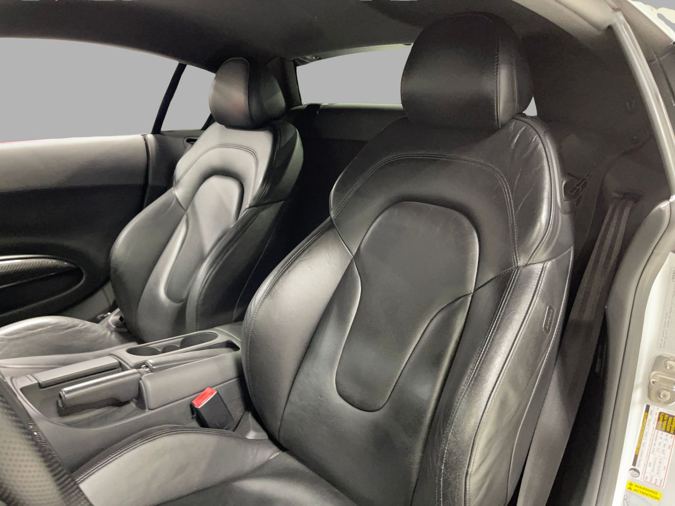 2009 AUDI R8 COUPE V8, 4.2 LITER QUATTRO COUPE 2D