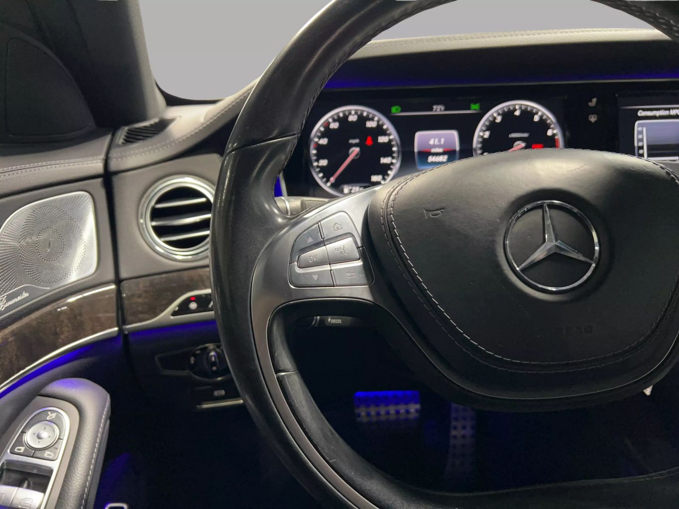 2017 MERCEDES-BENZ S-CLASS SEDAN V8, TWIN TURBO, 4.7 LITER S 550 SEDAN 4D
